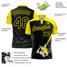 Laden Sie das Bild in den Galerie-Viewer, Uksn Individuelles Schwarz-Hellgelb Bowling geometrisches Gitter Funktions-Poloshirt