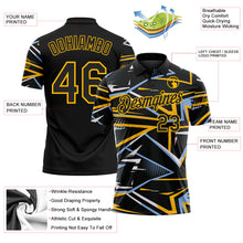 Laden Sie das Bild in den Galerie-Viewer, Uksn Individuelles Schwarz Hellblau-Gold Dynamische geometrische Splitter Funktions-Poloshirt