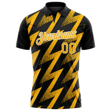 Laden Sie das Bild in den Galerie-Viewer, Uksn Individuelles Schwarz Gold-Weiß Geometrische Zickzackform Blitz Funktions-Poloshirt