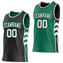 Laden Sie das Bild in den Galerie-Viewer, Uksn Individuelles Schwarz Weiß-Kelly-Grün Seitenpanel Geometrisch Chevron Wendbar Doppelseitig Sublimation Basketball-Set Trikot