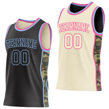Laden Sie das Bild in den Galerie-Viewer, Uksn Individuelles Schwarz(Creme) Hellblau-Pink Camouflage Seitenstreifen Wendbar Doppelseitig Sublimation Basketball-Set Trikot