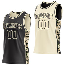 Laden Sie das Bild in den Galerie-Viewer, Uksn Individuelles Schwarz-Creme Digitale Camouflage Seitenstreifen Wendbar Doppelseitig Sublimation Basketball-Set Trikot