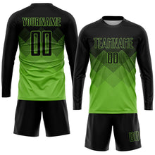 Laden Sie das Bild in den Galerie-Viewer, Uksn Individuelles Neongrün Schwarz Sublimations-Fußballtrikot