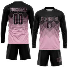 Laden Sie das Bild in den Galerie-Viewer, Uksn Individuelles Hellrosa Schwarz Sublimations-Fußballtrikot