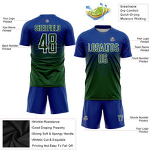 Laden Sie das Bild in den Galerie-Viewer, Uksn Individuelles Royalblau Grün-Weiß Sublimations-Fußballtrikot