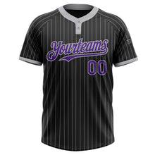 Laden Sie das Bild in den Galerie-Viewer, Uksn Individuelles Schwarz Grau Nadelstreifen Violett Zweiknopf Unisex Softball-Trikot