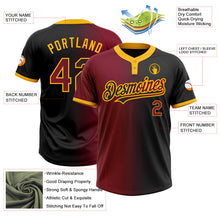 Laden Sie das Bild in den Galerie-Viewer, Uksn Individuelles Schwarz Karmesinrot-Gold Farbverlauf-Mode Zweiknopf Unisex Softball-Trikot
