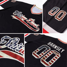 Laden Sie das Bild in den Galerie-Viewer, Uksn Individuelles Schwarz Vintage USA-Flagge-Creme Eishockey-Trikot