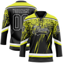 Laden Sie das Bild in den Galerie-Viewer, Uksn Individuelles Schwarz Neongelb-Weiß 3D-Splash Eishockey-Trikot mit Schnürkragen
