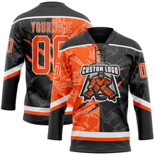 Laden Sie das Bild in den Galerie-Viewer, Uksn Individuelles Schwarz Orange-Weiß 3D-Muster Verlaufsdesign-Kratzer Eishockey-Trikot mit Schnürkragen
