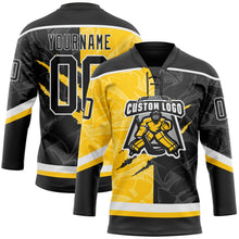Laden Sie das Bild in den Galerie-Viewer, Uksn Individuelles Schwarz Gelb-Weiß 3D-Muster Verlaufsdesign-Kratzer Eishockey-Trikot mit Schnürkragen
