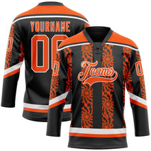 Laden Sie das Bild in den Galerie-Viewer, Uksn Individuelles Schwarz Orange-Weiß 3D-Muster abstrakte Formen Eishockey-Trikot mit Schnürkragen
