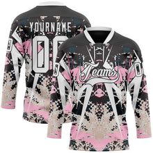 Laden Sie das Bild in den Galerie-Viewer, Uksn Individuelles Schwarz Weiß-Hellrosa 3D-Muster abstrakter Grunge Eishockey-Trikot mit Schnürkragen
