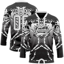 Laden Sie das Bild in den Galerie-Viewer, Uksn Individuelles Schwarz Weiß-Grau 3D-Muster abstrakter Verlauf Eishockey-Trikot mit Schnürkragen
