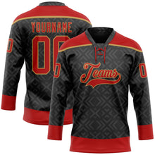 Laden Sie das Bild in den Galerie-Viewer, Uksn Individuelles Schwarz Rot-Altgold 3D-Muster Indianerstämme der Ureinwohner Nordamerikas Eishockey-Trikot mit Schnürkragen
