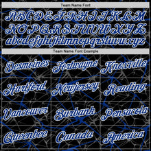 Laden Sie das Bild in den Galerie-Viewer, Uksn Individuelles Schwarz Royalblau Grau-Weiß Abstrakt Netzwerk Crackle Funktions-T-Shirt
