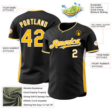 Laden Sie das Bild in den Galerie-Viewer, Uksn Individuelles Schwarz Gold-Weiß Klassischer Farbblock Seitenpanel-Streifen Authentisches Baseball-Trikot
