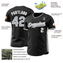 Laden Sie das Bild in den Galerie-Viewer, Uksn Individuelles Schwarz Grau-Weiß Klassischer Farbblock Seitenpanel-Streifen Authentisches Baseball-Trikot
