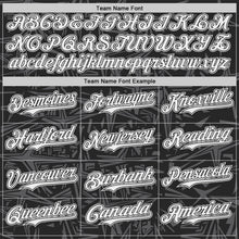 Laden Sie das Bild in den Galerie-Viewer, Uksn Individuelles Schwarz Weiß-Stahlgrau Geometrischer Cyber-Sternenburst Authentisches Baseball-Trikot
