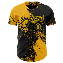 Laden Sie das Bild in den Galerie-Viewer, Uksn Individuelles Schwarz-Gold Abstrakter Pinselstrich Authentisches Baseball-Trikot
