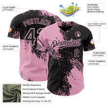 Laden Sie das Bild in den Galerie-Viewer, Uksn Individuelles Schwarz-Hellrosa Abstrakter Pinselstrich Authentisches Baseball-Trikot
