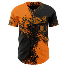 Laden Sie das Bild in den Galerie-Viewer, Uksn Individuelles Schwarz-Bay Orange Abstrakter Pinselstrich Authentisches Baseball-Trikot
