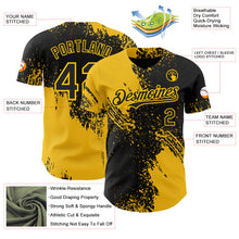 Laden Sie das Bild in den Galerie-Viewer, Uksn Individuelles Schwarz-Gelb Abstrakter Pinselstrich Authentisches Baseball-Trikot
