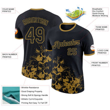 Laden Sie das Bild in den Galerie-Viewer, Uksn Individuelles Schwarz-Altgold Pinselstrich Spritzer Funktions-T-Shirt
