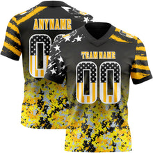 Laden Sie das Bild in den Galerie-Viewer, Uksn Individuelles Schwarz USA-Flagge Camouflage Weiß-Gold Authentisches Football Trikot Mit Verlaufs-Digital-Camouflage, Stars &amp; Stripes, Raglanärmeln
