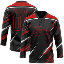 Laden Sie das Bild in den Galerie-Viewer, Uksn Individuelles Schwarz Rot-Weiß Diagonale Kratz-Pinselstriche Eishockey-Trikot mit Schnürkragen
