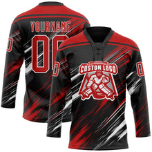 Laden Sie das Bild in den Galerie-Viewer, Uksn Individuelles Schwarz Rot-Weiß Diagonale Kratz-Pinselstriche Eishockey-Trikot mit Schnürkragen
