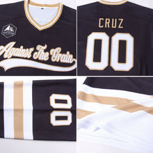 Laden Sie das Bild in den Galerie-Viewer, Uksn Individuelles Schwarz Weiß-Altgold Eishockey-Trikot
