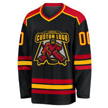 Laden Sie das Bild in den Galerie-Viewer, Uksn Individuelles Schwarz Gold-Rot Eishockey-Trikot
