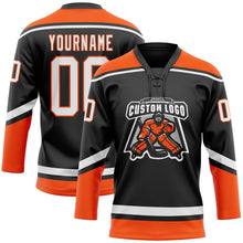 Laden Sie das Bild in den Galerie-Viewer, Uksn Individuelles Schwarz Weiß-Orange Eishockey-Trikot mit Schnürkragen
