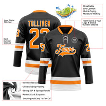 Laden Sie das Bild in den Galerie-Viewer, Uksn Individuelles Schwarz Bay Orange-Weiß Eishockey-Trikot mit Schnürkragen
