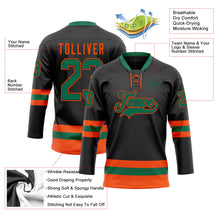 Laden Sie das Bild in den Galerie-Viewer, Uksn Individuelles Schwarz Kelly-Grün-Orange Eishockey-Trikot mit Schnürkragen
