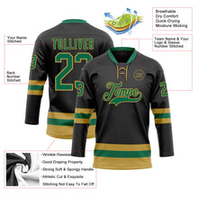 Laden Sie das Bild in den Galerie-Viewer, Uksn Individuelles Schwarz Kelly-Grün-Altgold Eishockey-Trikot mit Schnürkragen
