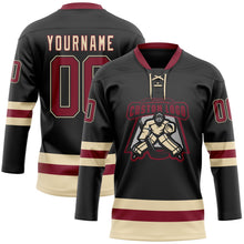 Laden Sie das Bild in den Galerie-Viewer, Uksn Individuelles Schwarz Karmesinrot-Creme Eishockey-Trikot mit Schnürkragen
