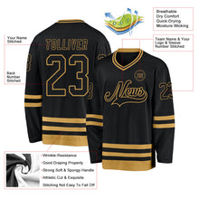 Laden Sie das Bild in den Galerie-Viewer, Uksn Individuelles Schwarz Altgold Eishockey-Trikot
