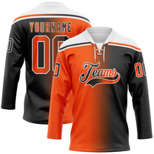Laden Sie das Bild in den Galerie-Viewer, Uksn Individuelles Schwarz Orange-Weiß Verlaufsdesign Eishockey-Trikot mit Schnürkragen
