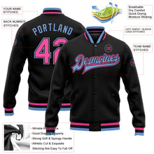 Laden Sie das Bild in den Galerie-Viewer, Uksn Individuelles Bomberjacke in Schwarz-Pink-Hellblau mit Druckknopfleiste und Varsity-Letterman-Stil
