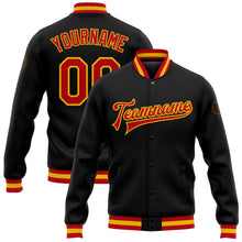 Laden Sie das Bild in den Galerie-Viewer, Uksn Individuelles Bomberjacke in Schwarz-Rot-Gold mit Druckknopfleiste und Varsity-Letterman-Stil
