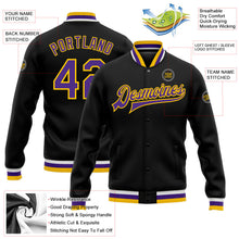 Laden Sie das Bild in den Galerie-Viewer, Uksn Individuelles Bomberjacke in Schwarz-Violett-Gold mit Druckknopfleiste und Varsity-Letterman-Stil
