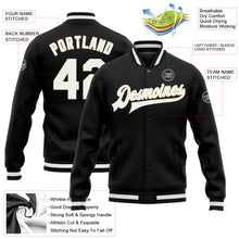 Laden Sie das Bild in den Galerie-Viewer, Uksn Individuelles Bomberjacke in Schwarz-Weiß-Creme mit Druckknopfleiste und Varsity-Letterman-Stil
