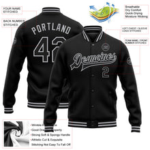 Laden Sie das Bild in den Galerie-Viewer, Uksn Individuelles Bomberjacke in Schwarz-Grau mit Druckknopfleiste und Varsity-Letterman-Stil
