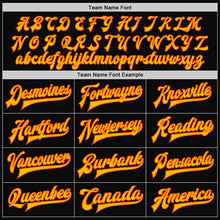 Laden Sie das Bild in den Galerie-Viewer, Uksn Individuelles Bomberjacke in Schwarz mit orangefarbenen Nadelstreifen in Gold, Druckknopfleiste und Varsity-Letterman-Stil
