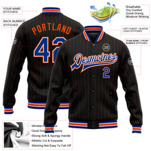Laden Sie das Bild in den Galerie-Viewer, Uksn Individuelles Bomberjacke in Schwarz mit orangefarbenen Nadelstreifen in Royalblau-Weiß, Druckknopfleiste und Varsity-Letterman-Stil

