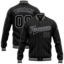 Laden Sie das Bild in den Galerie-Viewer, Uksn Individuelles Bomberjacke in Schwarz mit grauen Nadelstreifen in Grau, Druckknopfleiste und Varsity-Letterman-Stil
