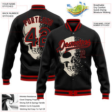 Laden Sie das Bild in den Galerie-Viewer, Uksn Individuelles Bomberjacke in Schwarz-Rot mit 3D-Totenkopf-Design, Druckknopfleiste und Varsity-Letterman-Stil
