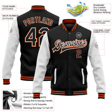 Laden Sie das Bild in den Galerie-Viewer, Uksn Individuelles Bomberjacke in Schwarz-Weiß-Orange mit Druckknopfleiste, Zweifarben-Design und Varsity-Letterman-Stil
